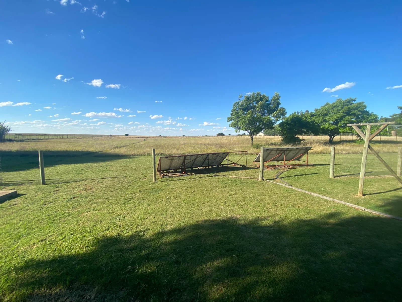 Lovely house on 1ha land to rent in Bainsvlei