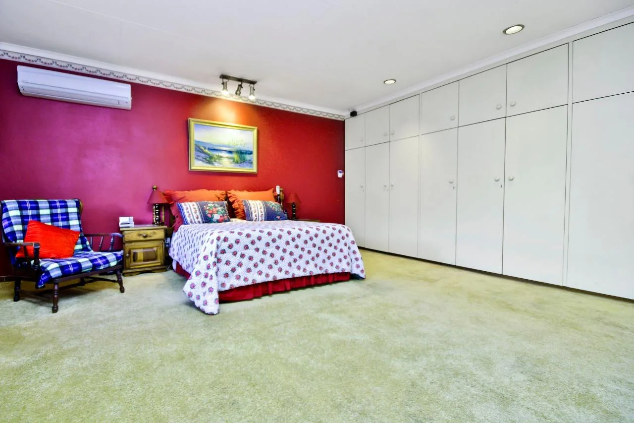 UPPER DISCOVERY / ONTDEKKERSPARK<br/>SPANISH STYLE VILLA WITH LOFT AND BALCONY