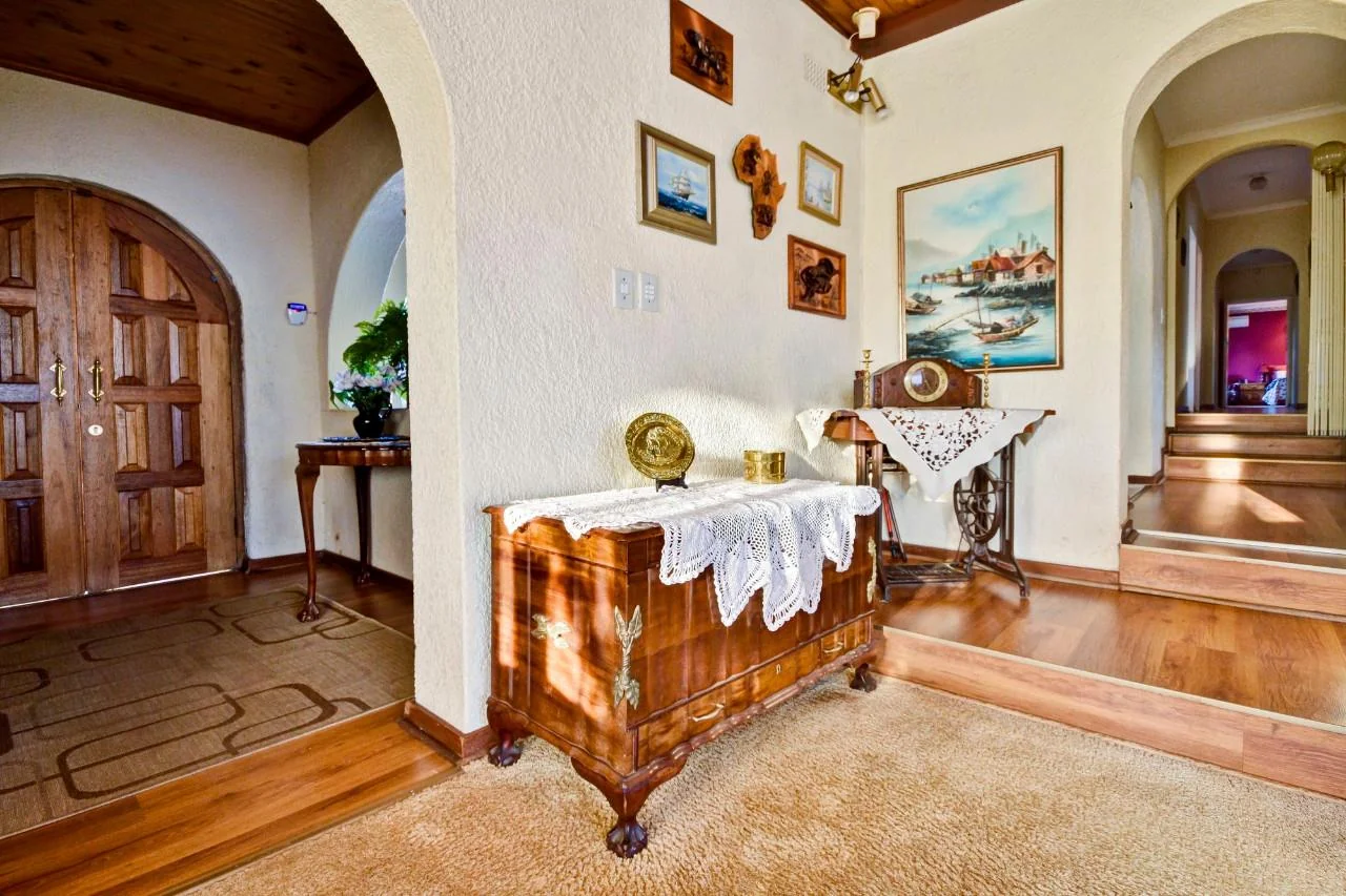 UPPER DISCOVERY / ONTDEKKERSPARK<br/>SPANISH STYLE VILLA WITH LOFT AND BALCONY