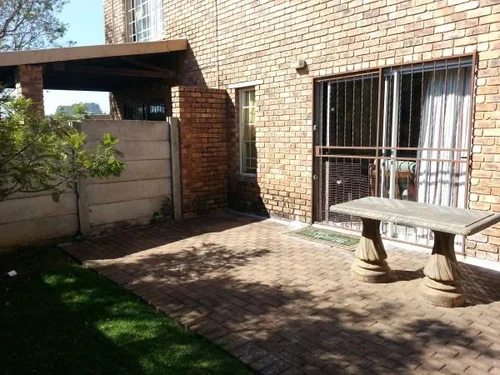 Allen's Nek, Roodepoort