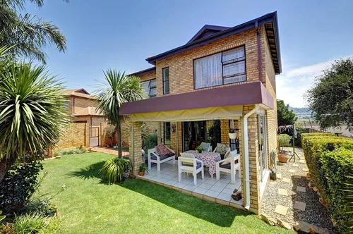 Allen's Nek, Roodepoort