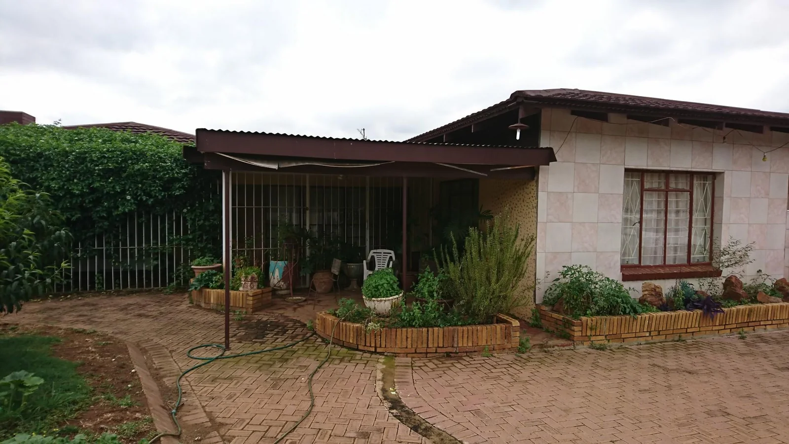 EARN EXTRA INCOME - FLAT RENTAL.