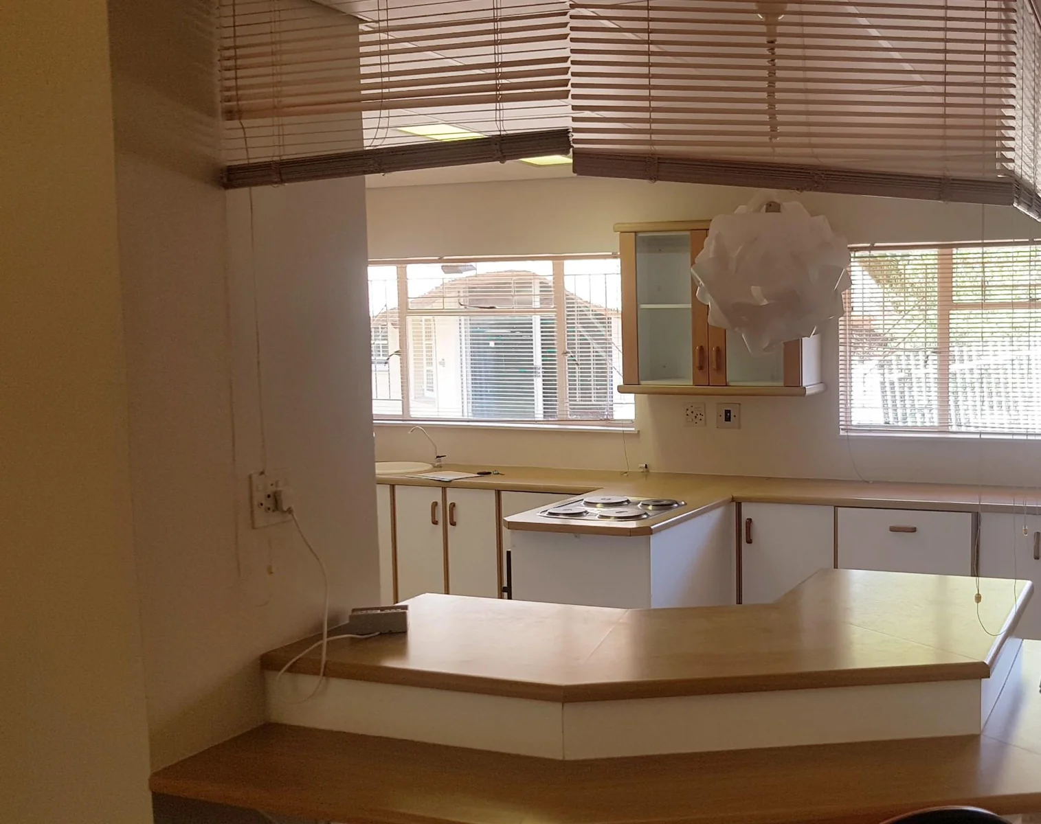 Four bedroom house to let in Fichardtpark.