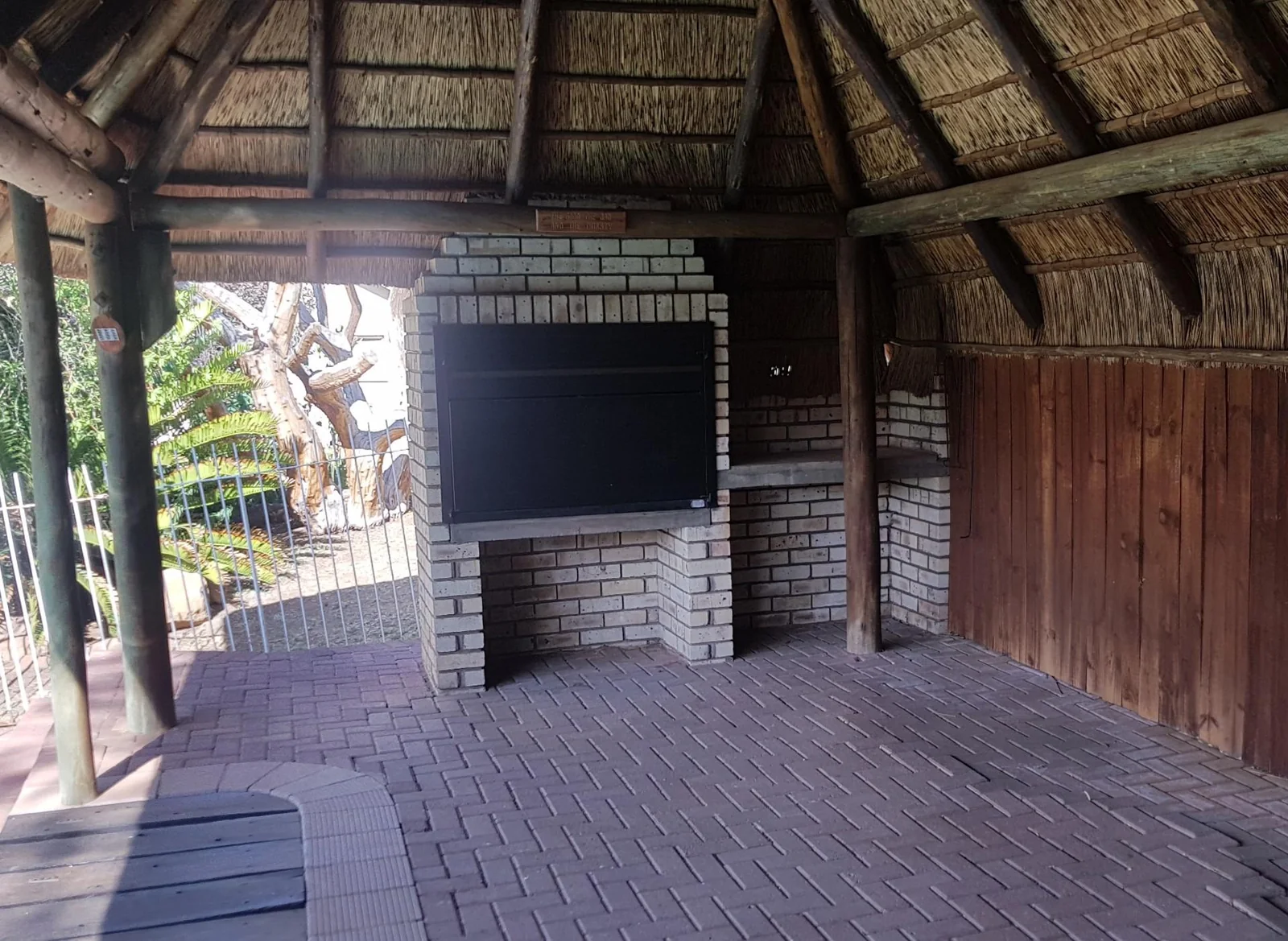 Four bedroom house to let in Fichardtpark.