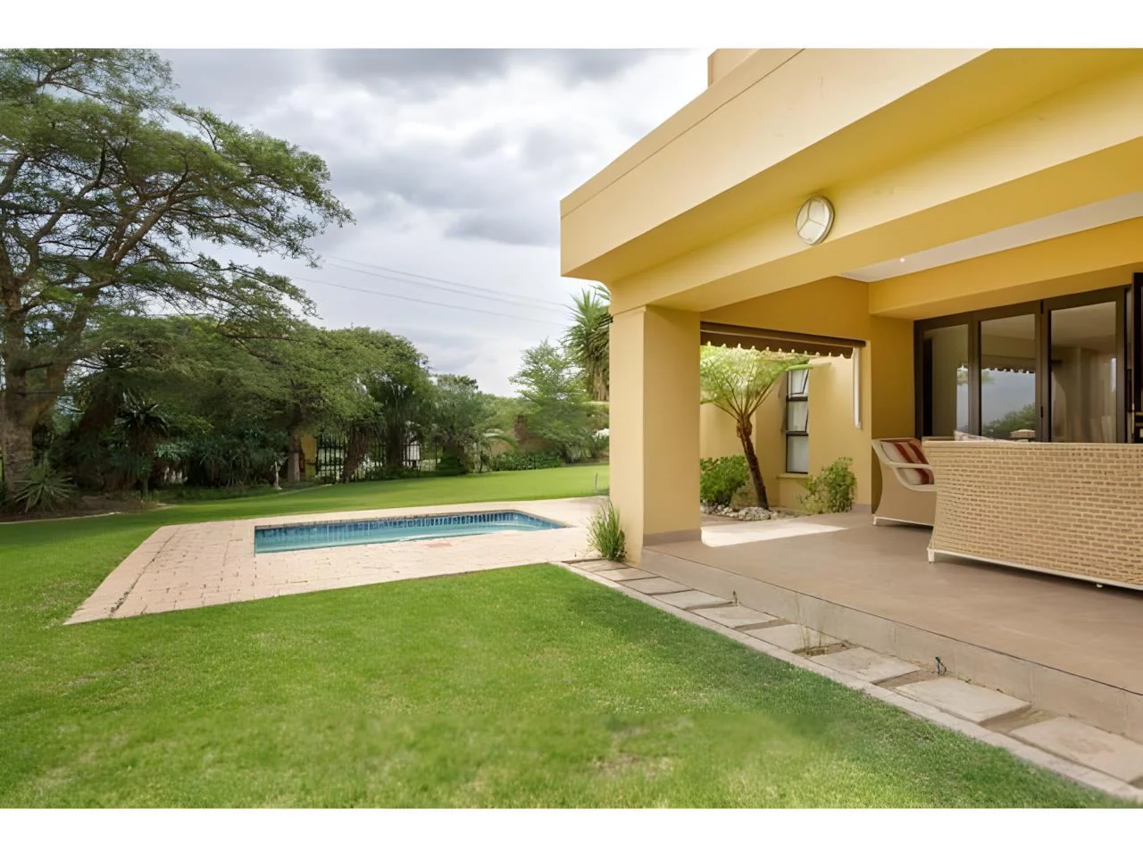 Expansive 7 Bedroom Modern House in Midrand with Secure Living and Flatlets for Ultimate Versatility