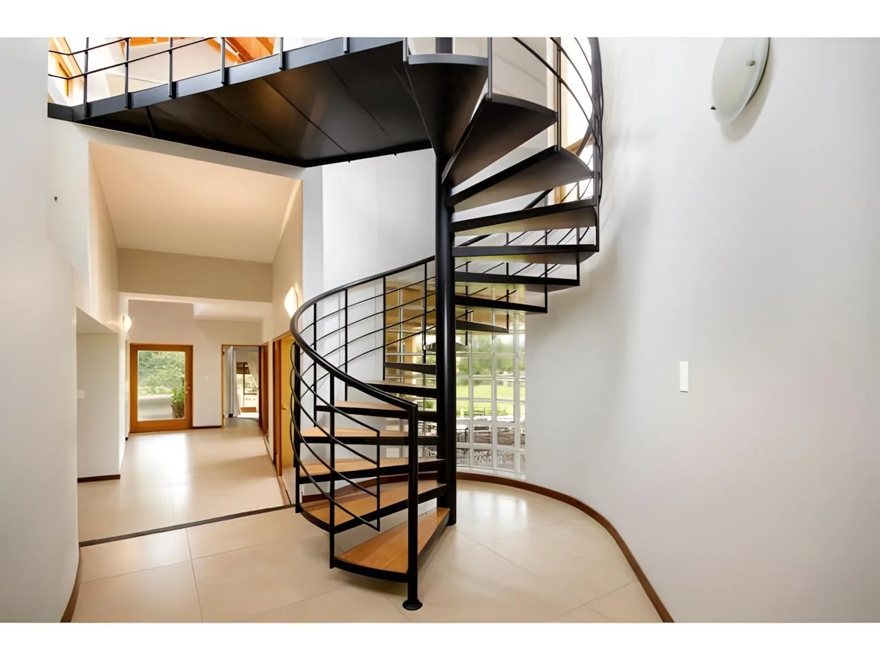 Expansive 7 Bedroom Modern House in Midrand with Secure Living and Flatlets for Ultimate Versatility