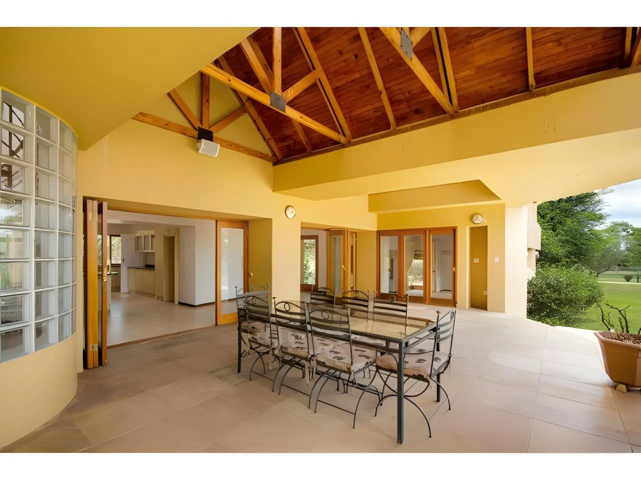 Expansive 7 Bedroom Modern House in Midrand with Secure Living and Flatlets for Ultimate Versatility