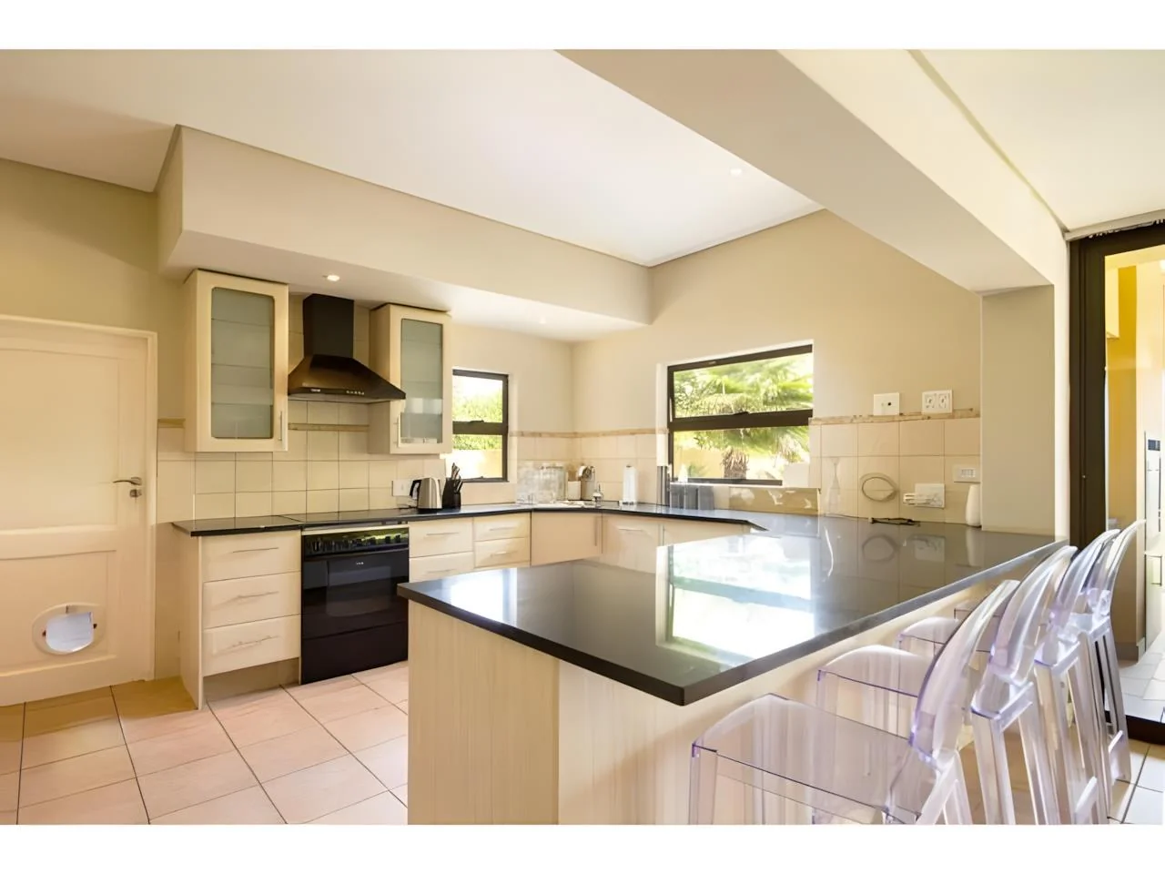 Expansive 7 Bedroom Modern House in Midrand with Secure Living and Flatlets for Ultimate Versatility