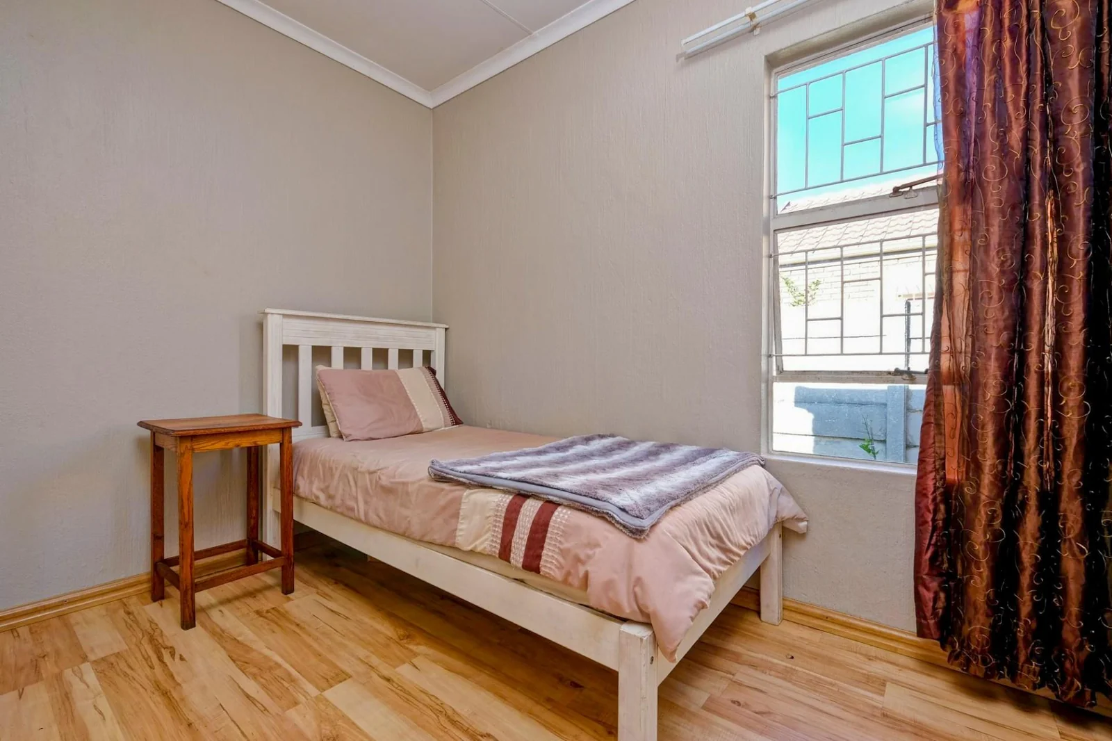 2 Bedroom , 1 Bathroom Duplex for Sale