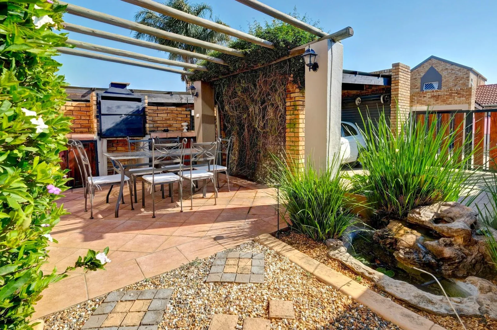 2 Bedroom , 1 Bathroom Duplex for Sale