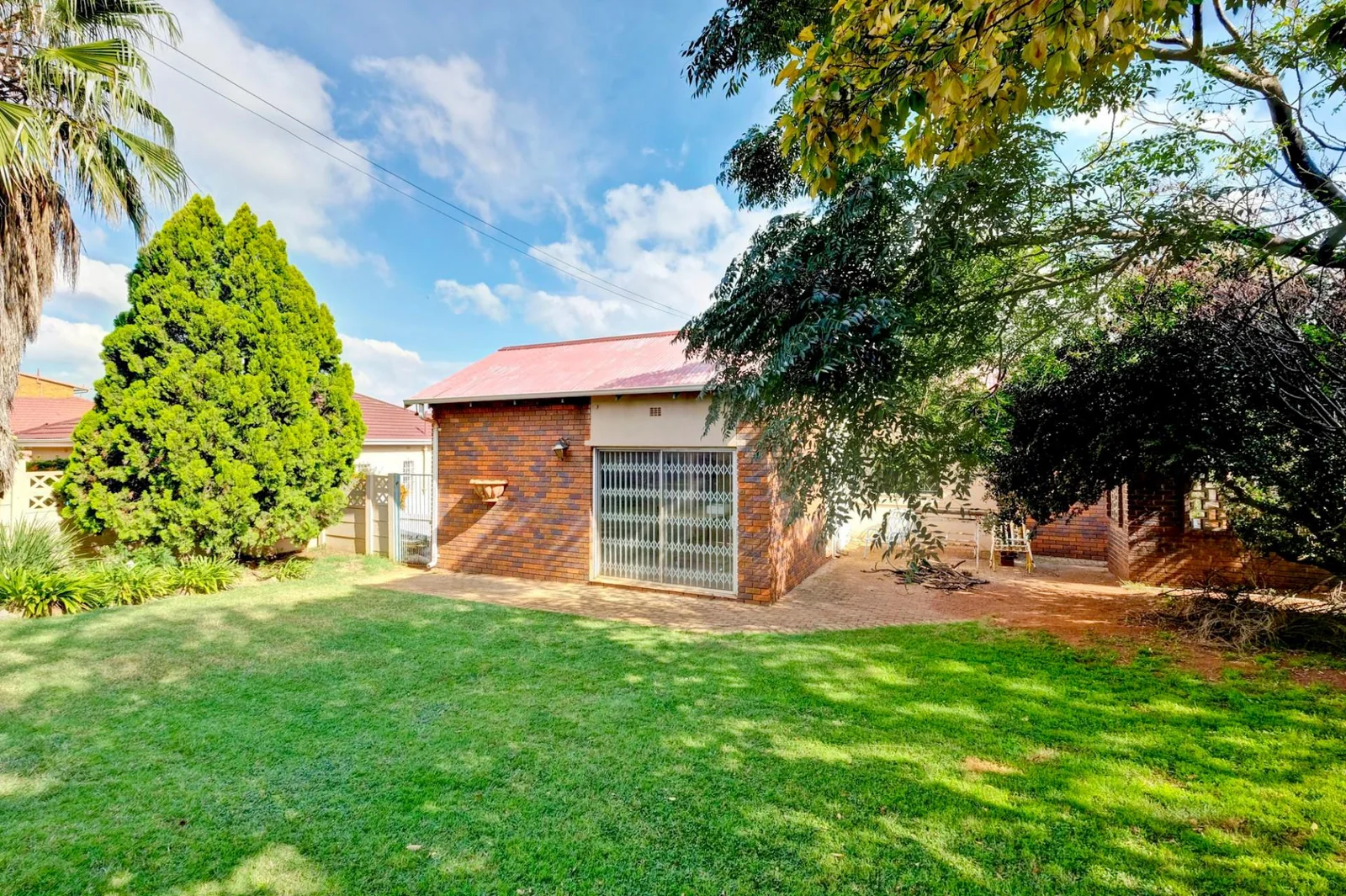 3 Bedroom house in Discovery, Roodepoort