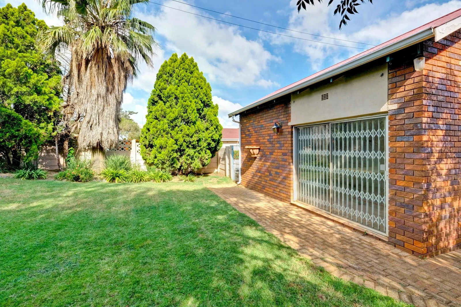 3 Bedroom house in Discovery, Roodepoort