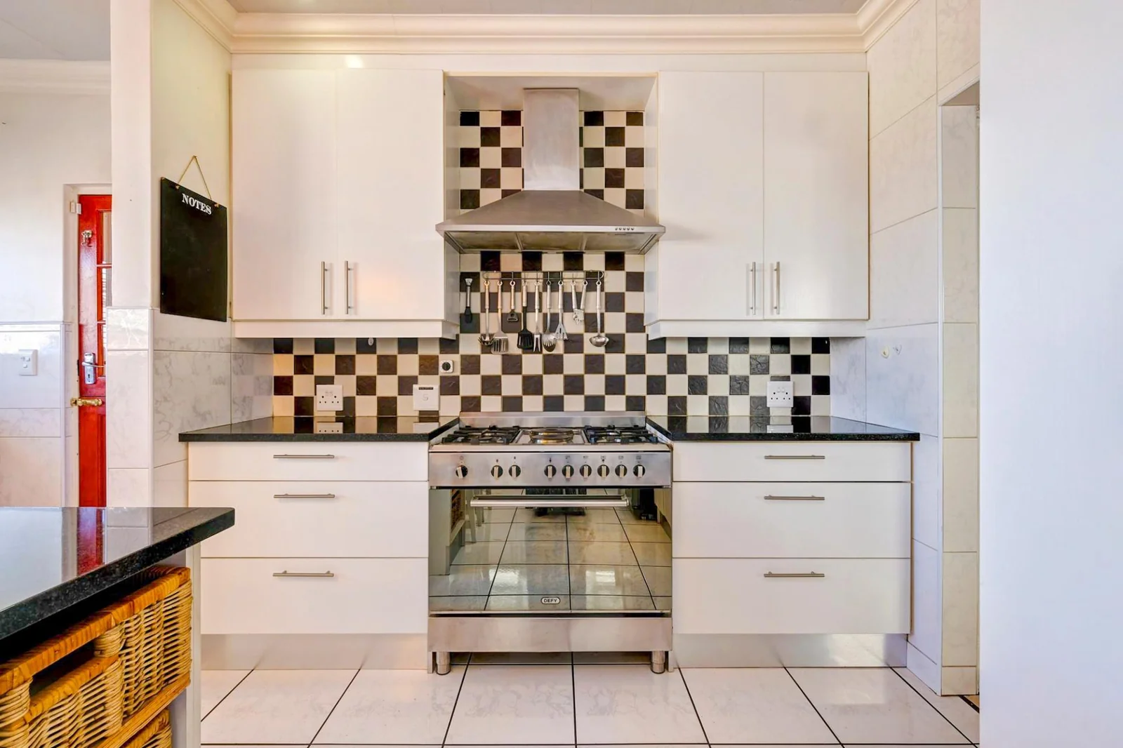 3 BEDROOM HOUSE FOR SALE IN DISCOVERY