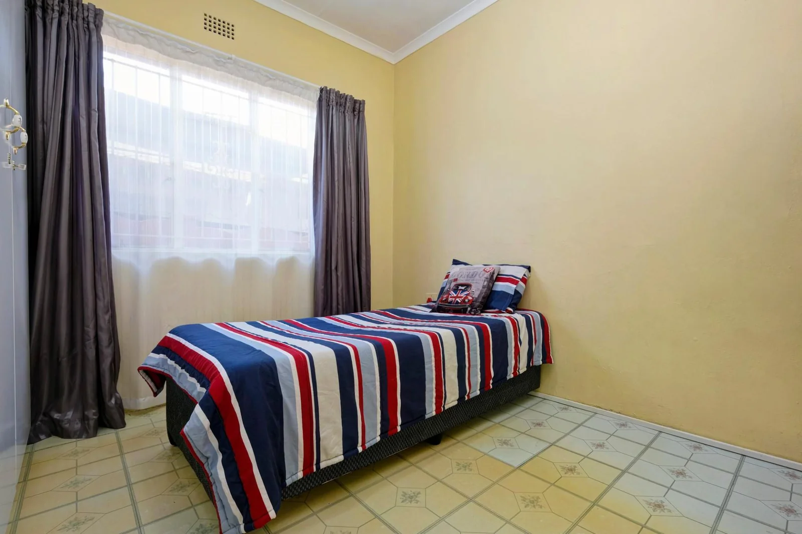 4 BEDROOM HOUSE FOR SALE IN RIVERLEA
