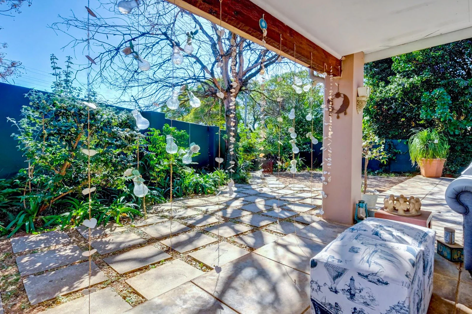 Beautiful Farms Style Home with Large Open Living Space