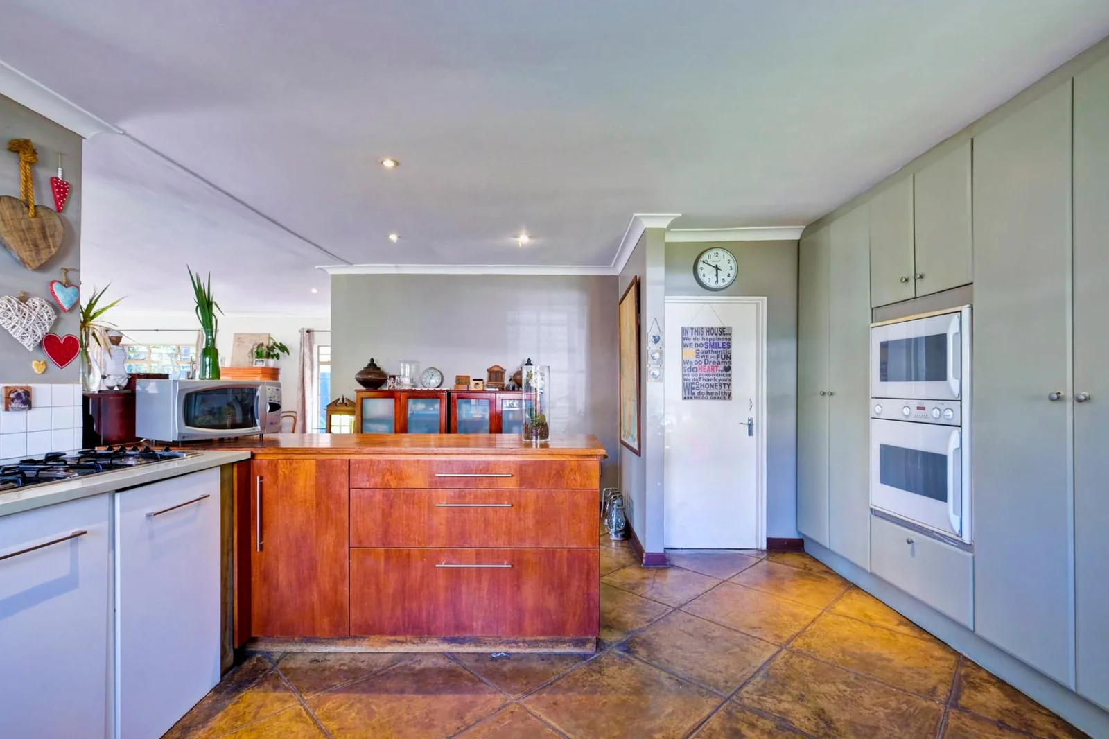 Beautiful Farms Style Home with Large Open Living Space