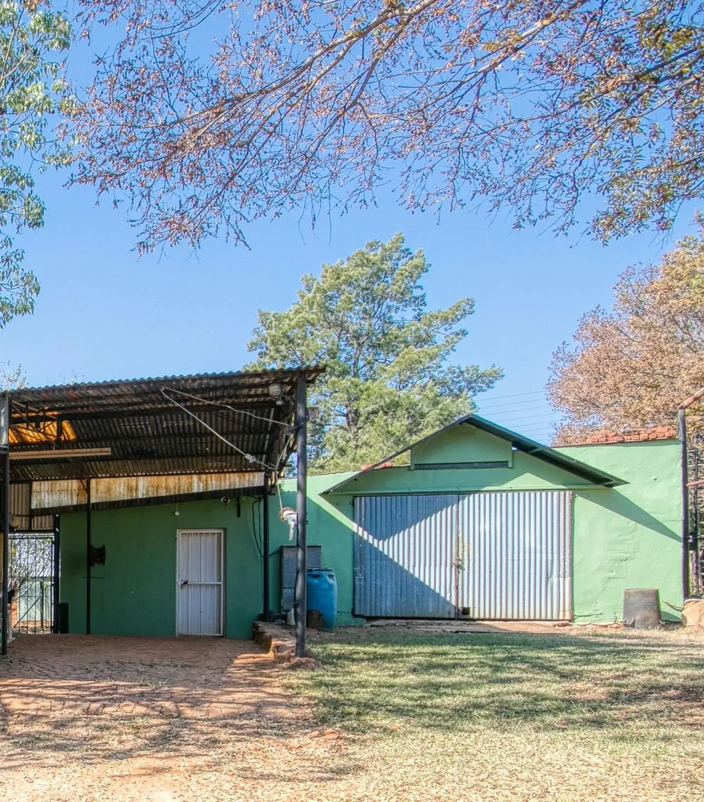 Agricultural 10.8ha Farm For Sale in Magaliesburg
