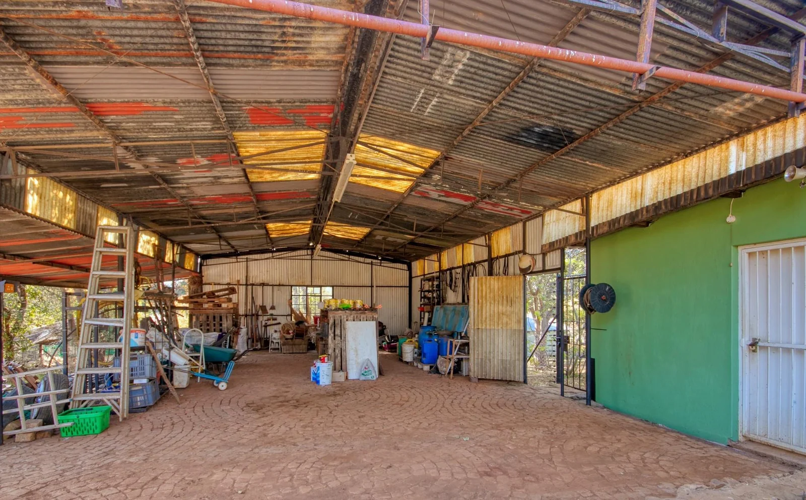 Agricultural 10.8ha Farm For Sale in Magaliesburg