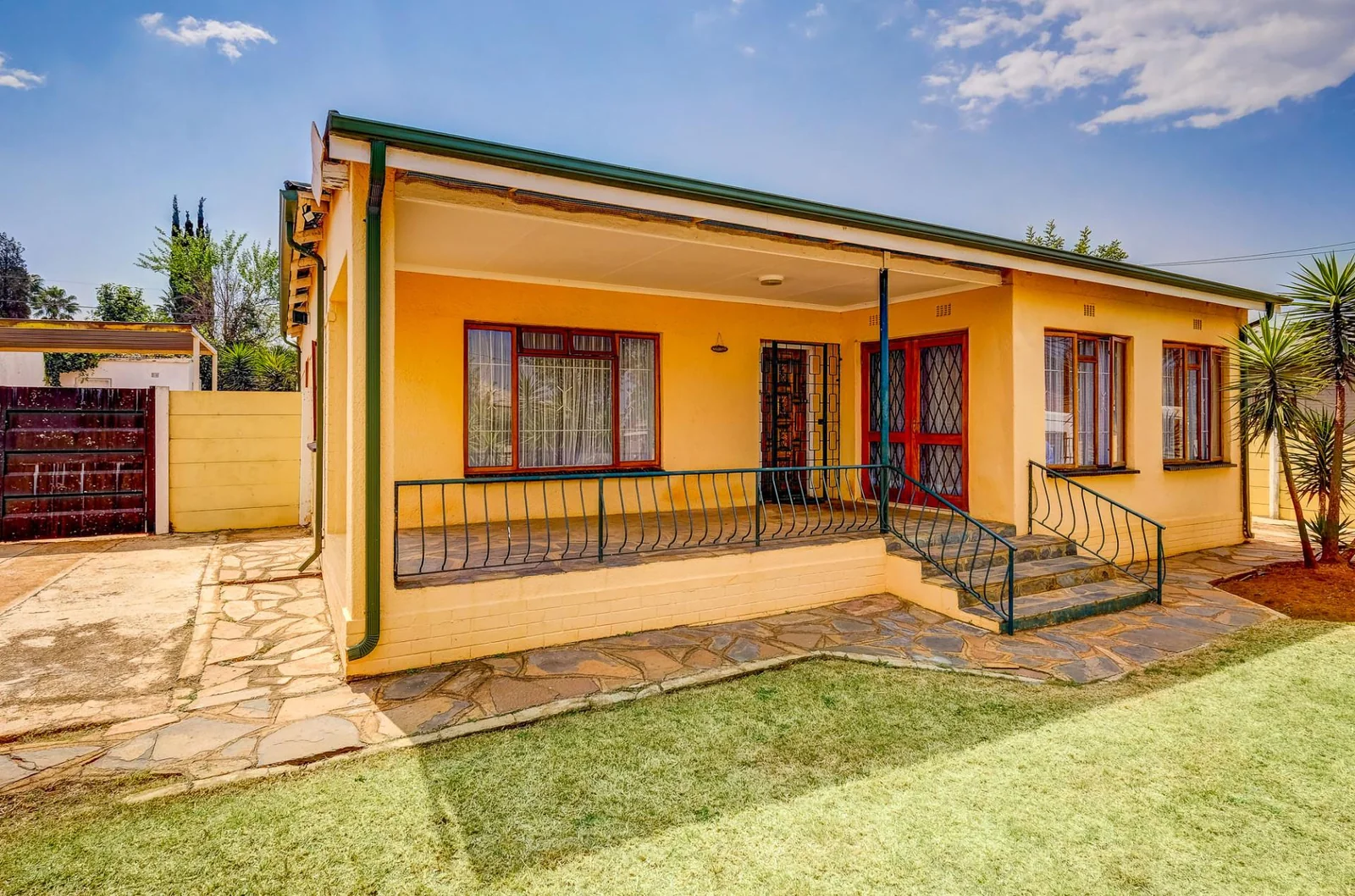 3 BEDROOM HOUSE FOR SALE IN FLORIDA