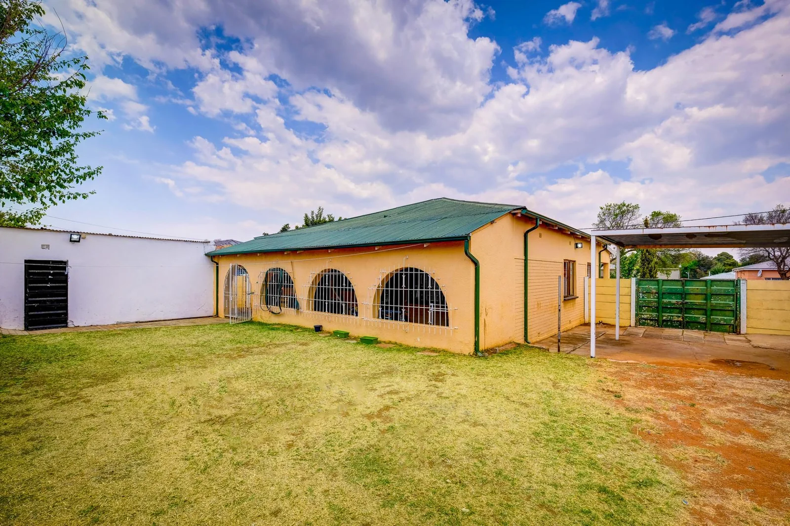 3 BEDROOM HOUSE FOR SALE IN FLORIDA