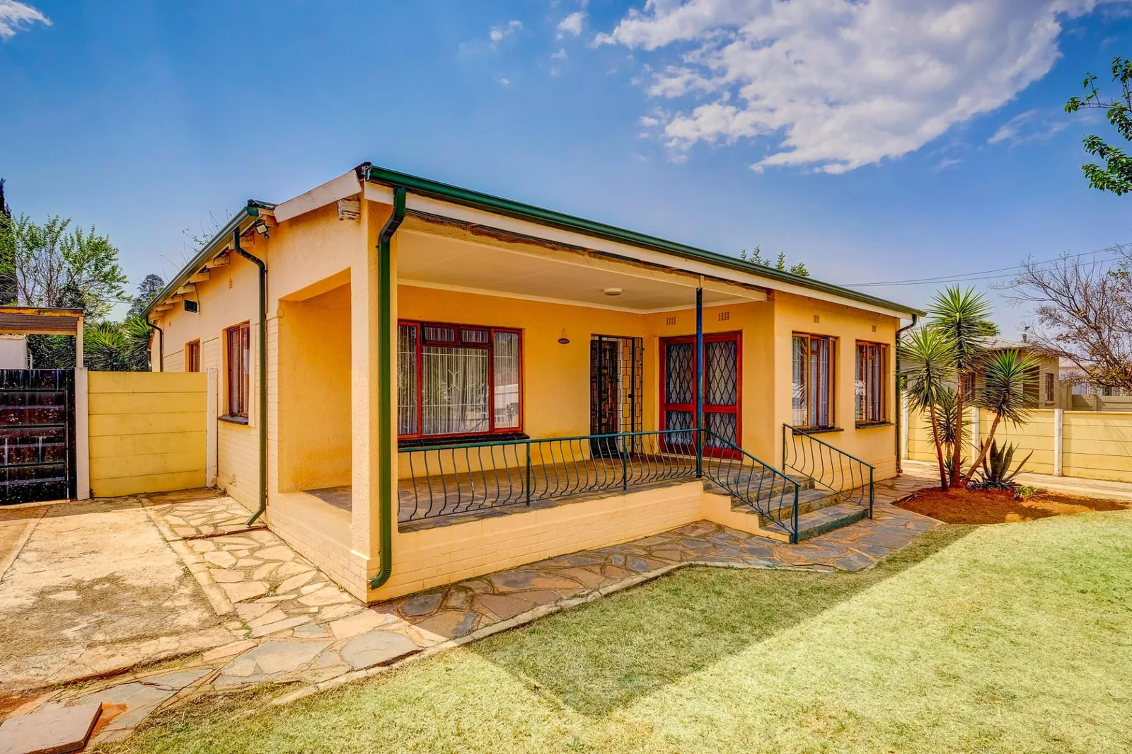 3 BEDROOM HOUSE FOR SALE IN FLORIDA