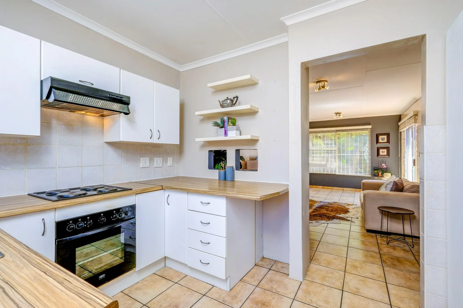 Superb simplex in a prime location