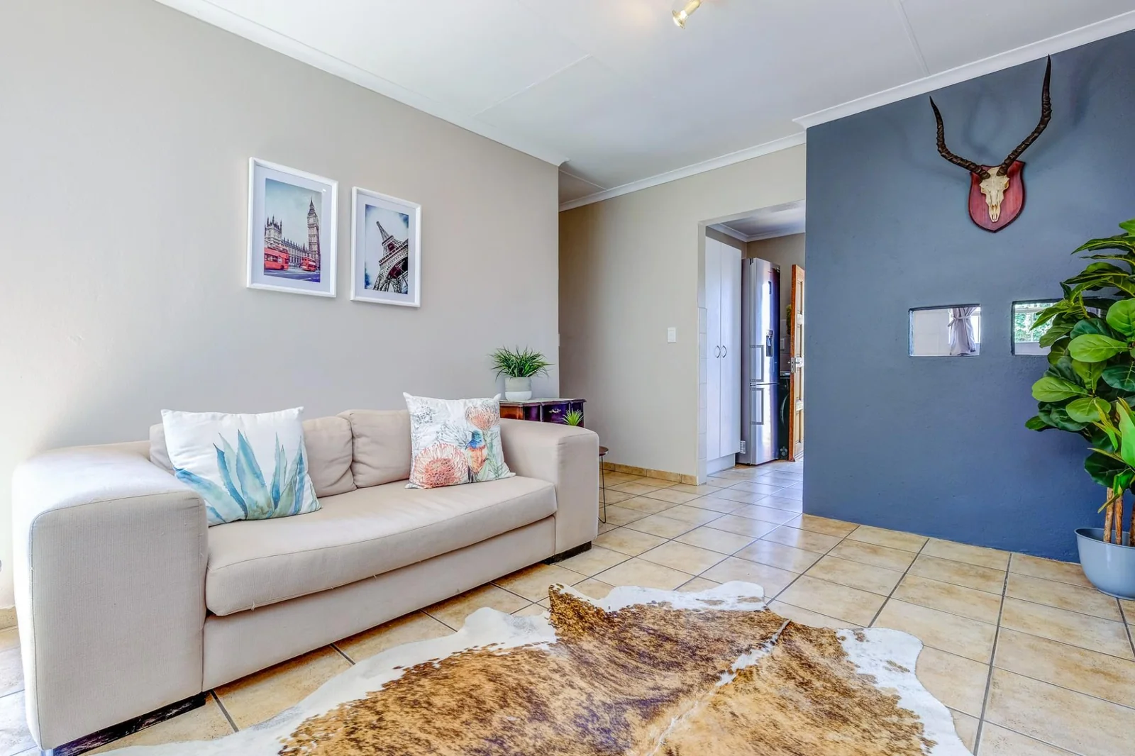 Superb simplex in a prime location