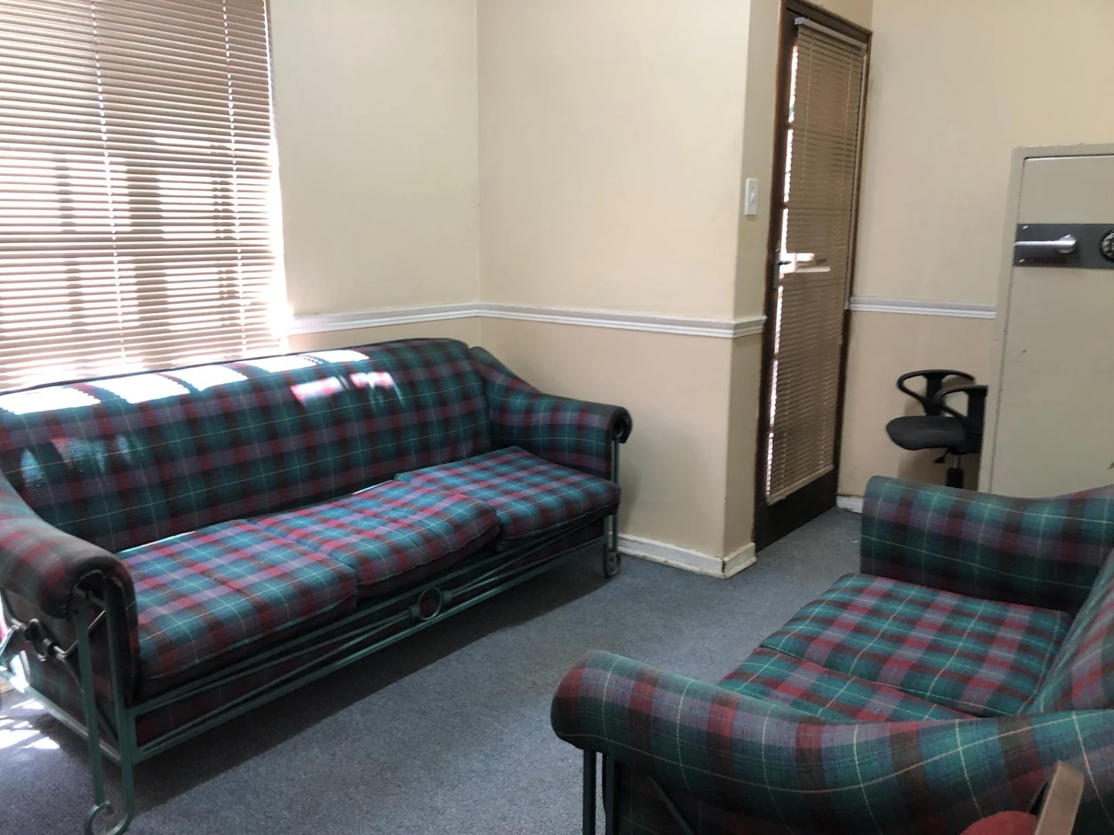 Commercial gem in Willows.