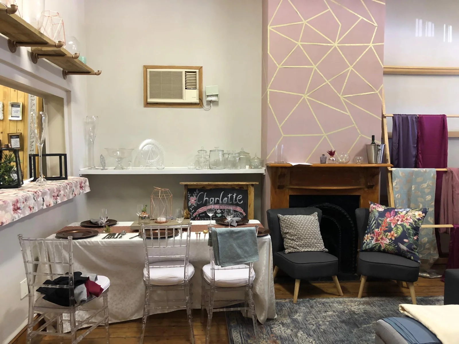 Commercial gem in Willows.