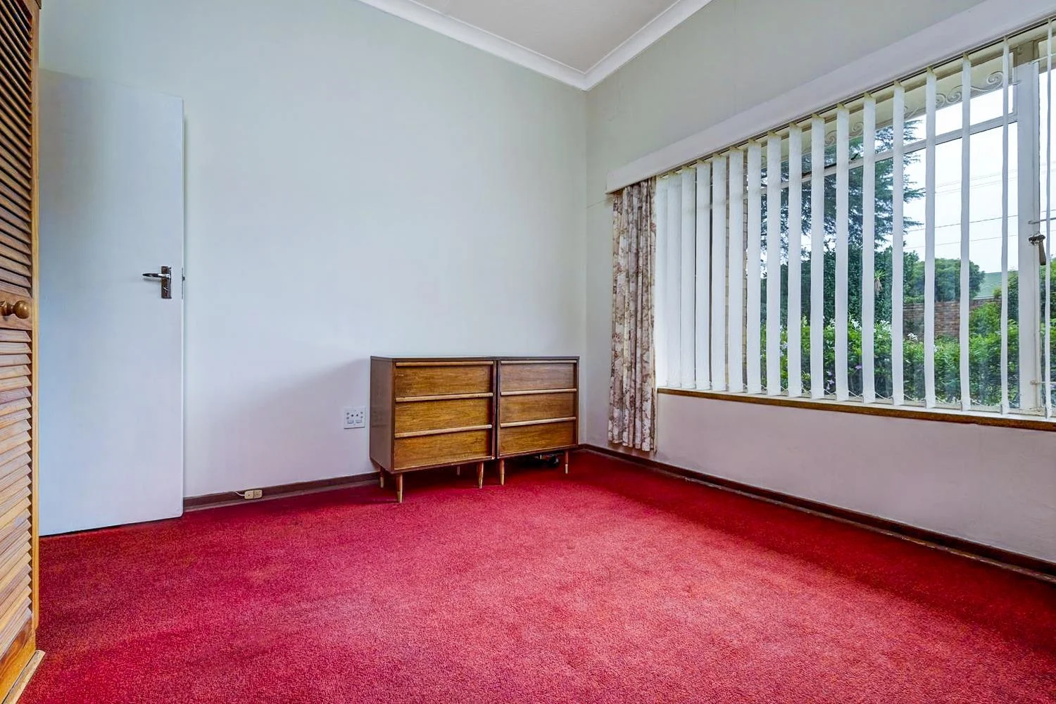 5 BEDROOM HOUSE FOR SALE IN FLORIDA PARK