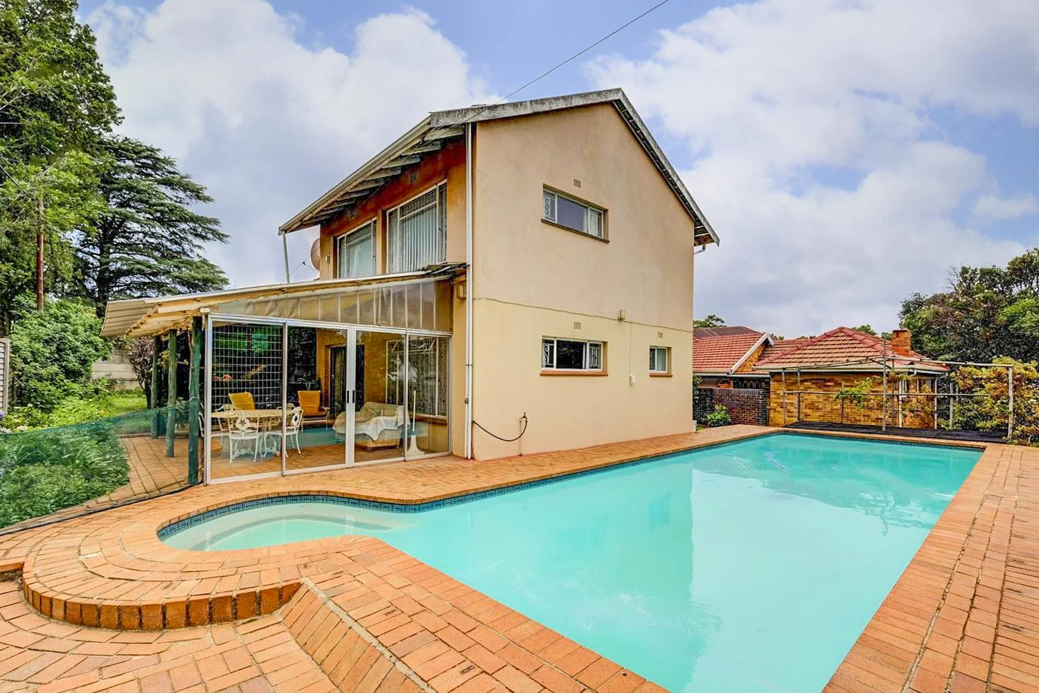 5 BEDROOM HOUSE FOR SALE IN FLORIDA PARK