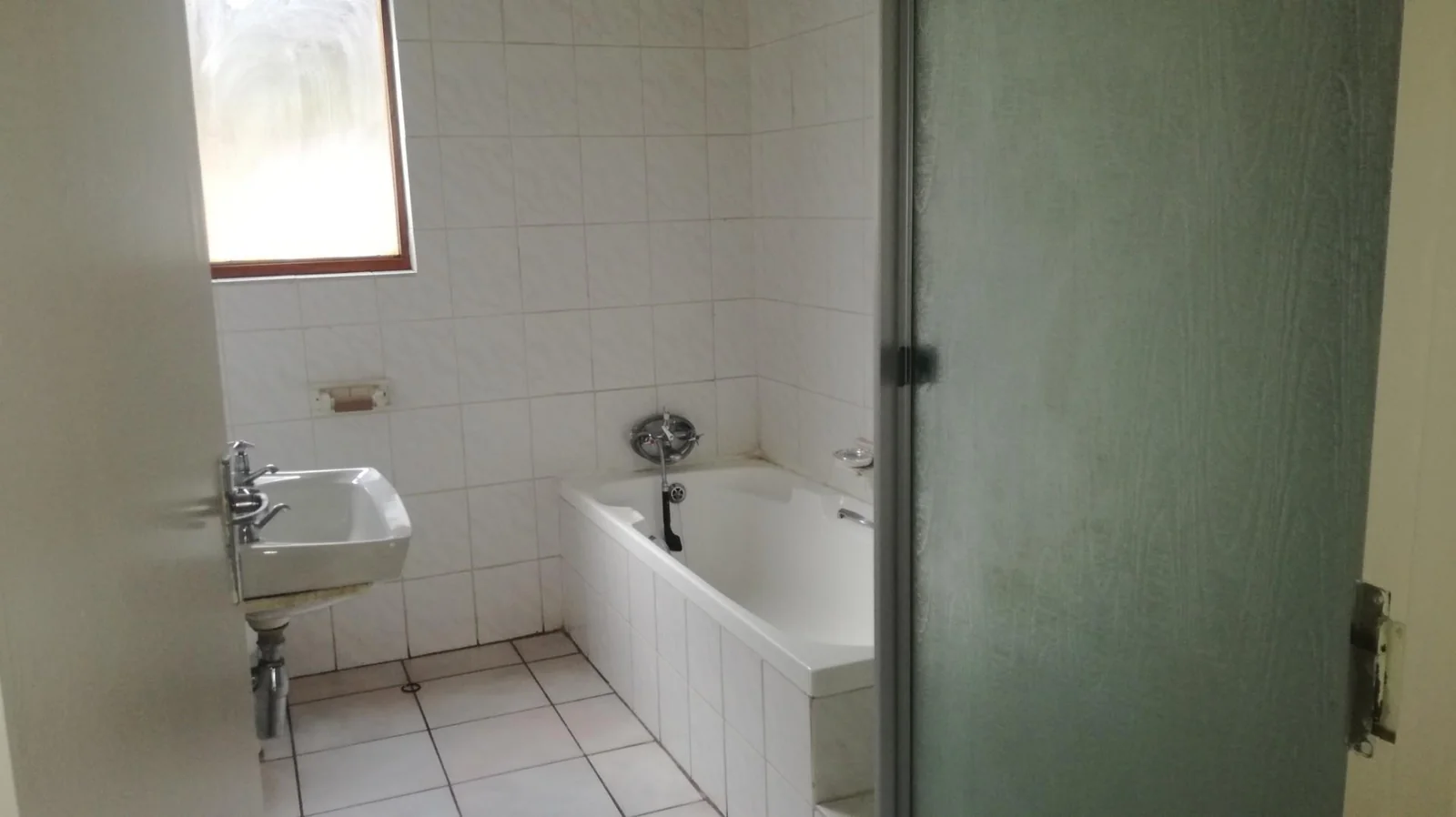 Beautiful two bedroom apartment to rent.