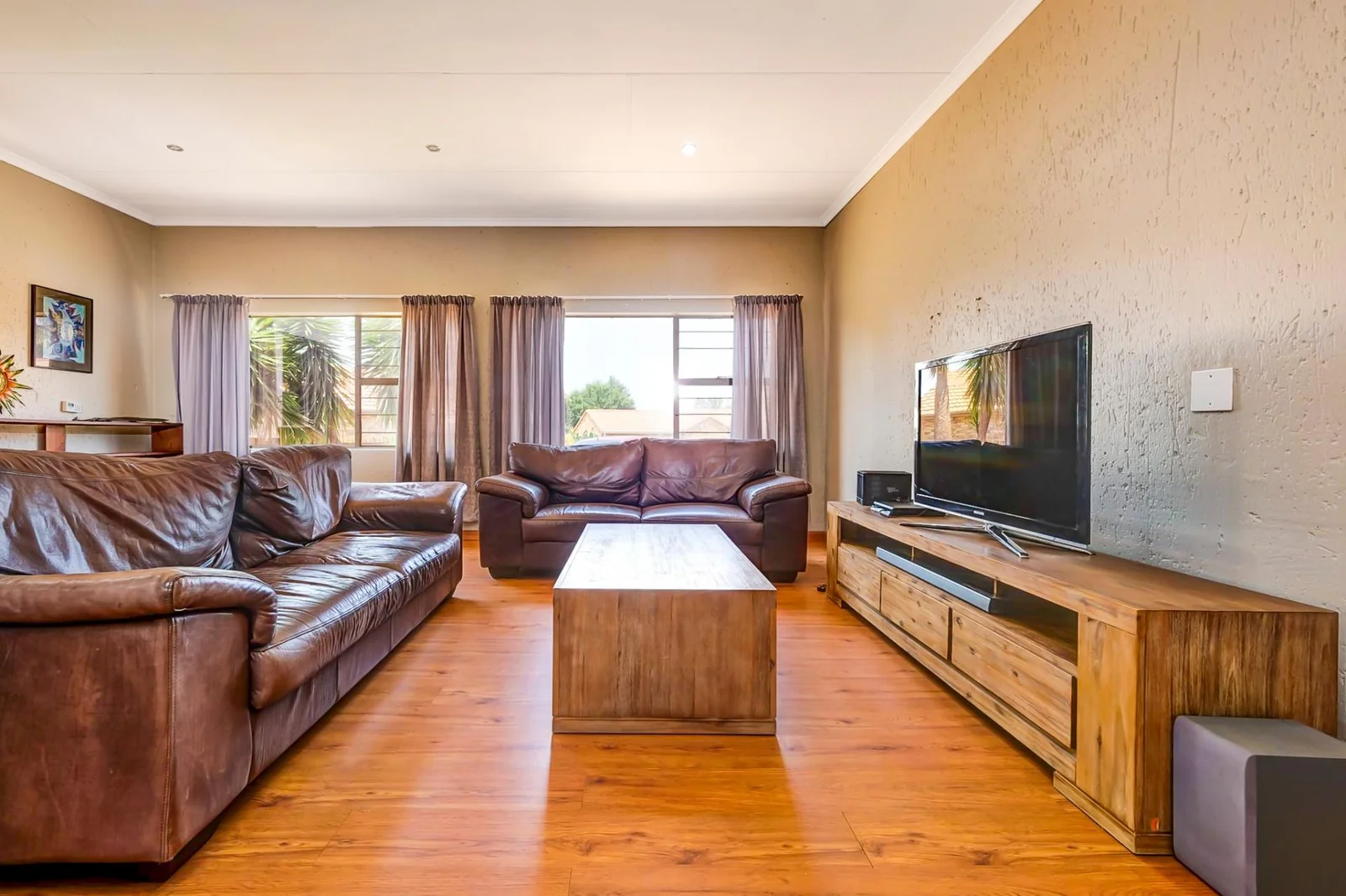 3 BEDROOM CLUSTER HOUSE IN WELTEVREDENPARK