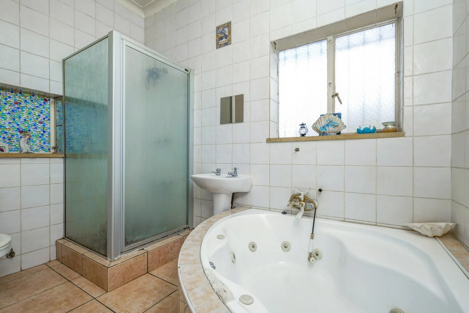 4 BEDROOM HOUSE IN DISCOVERY