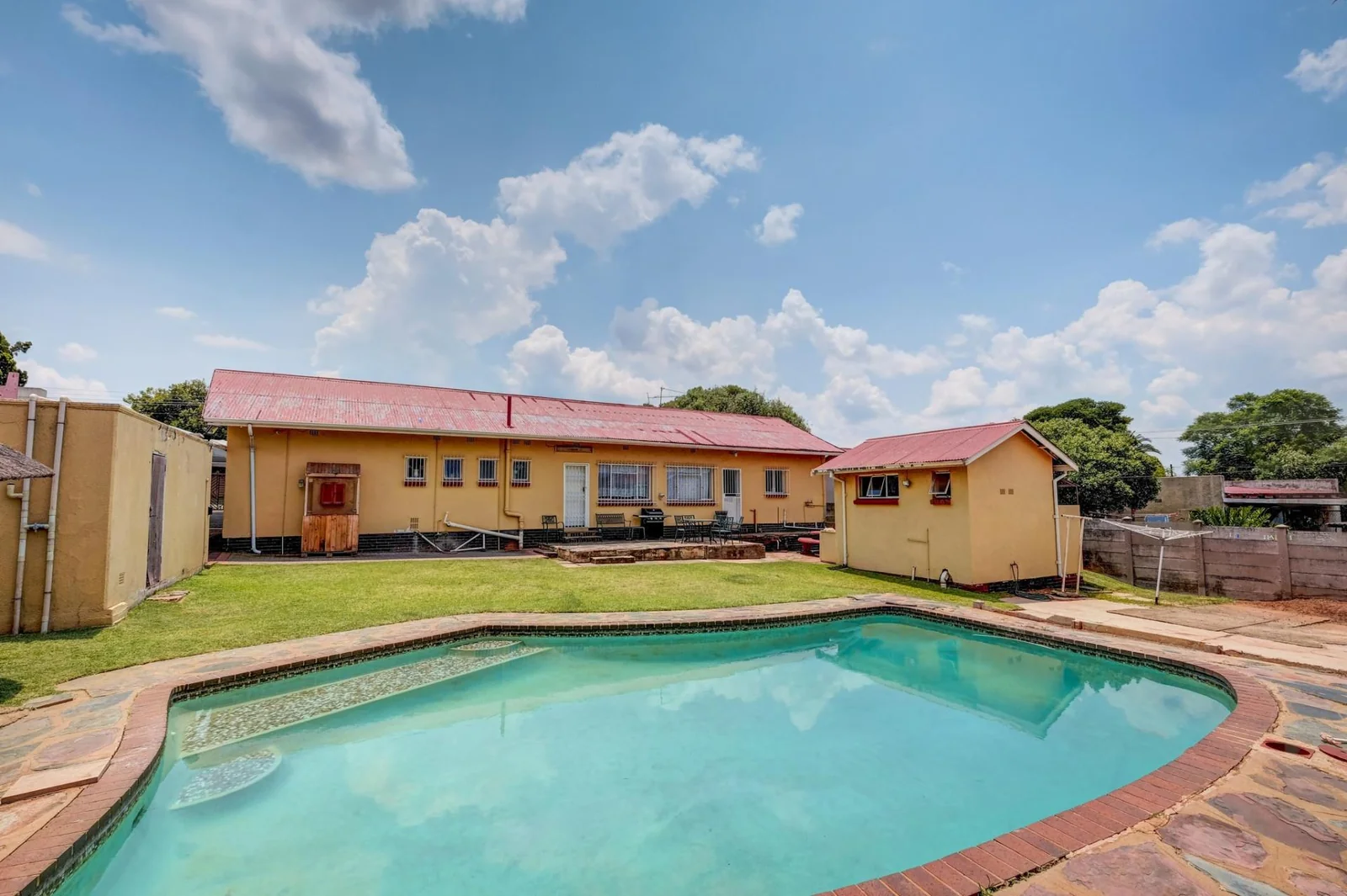 4 BEDROOM HOUSE IN DISCOVERY