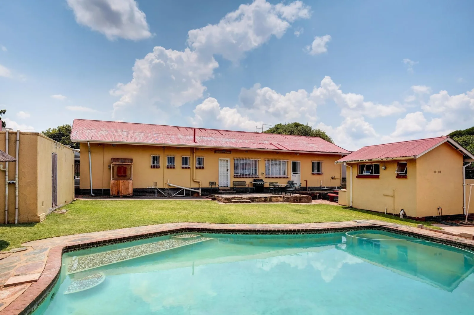 4 BEDROOM HOUSE IN DISCOVERY