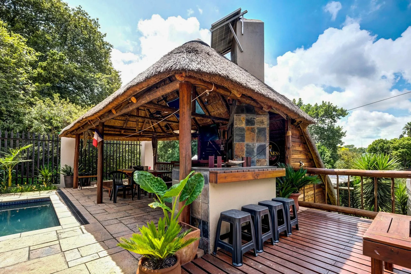 5 BEDROOM HOUSE IN RANDPARK RIDGE