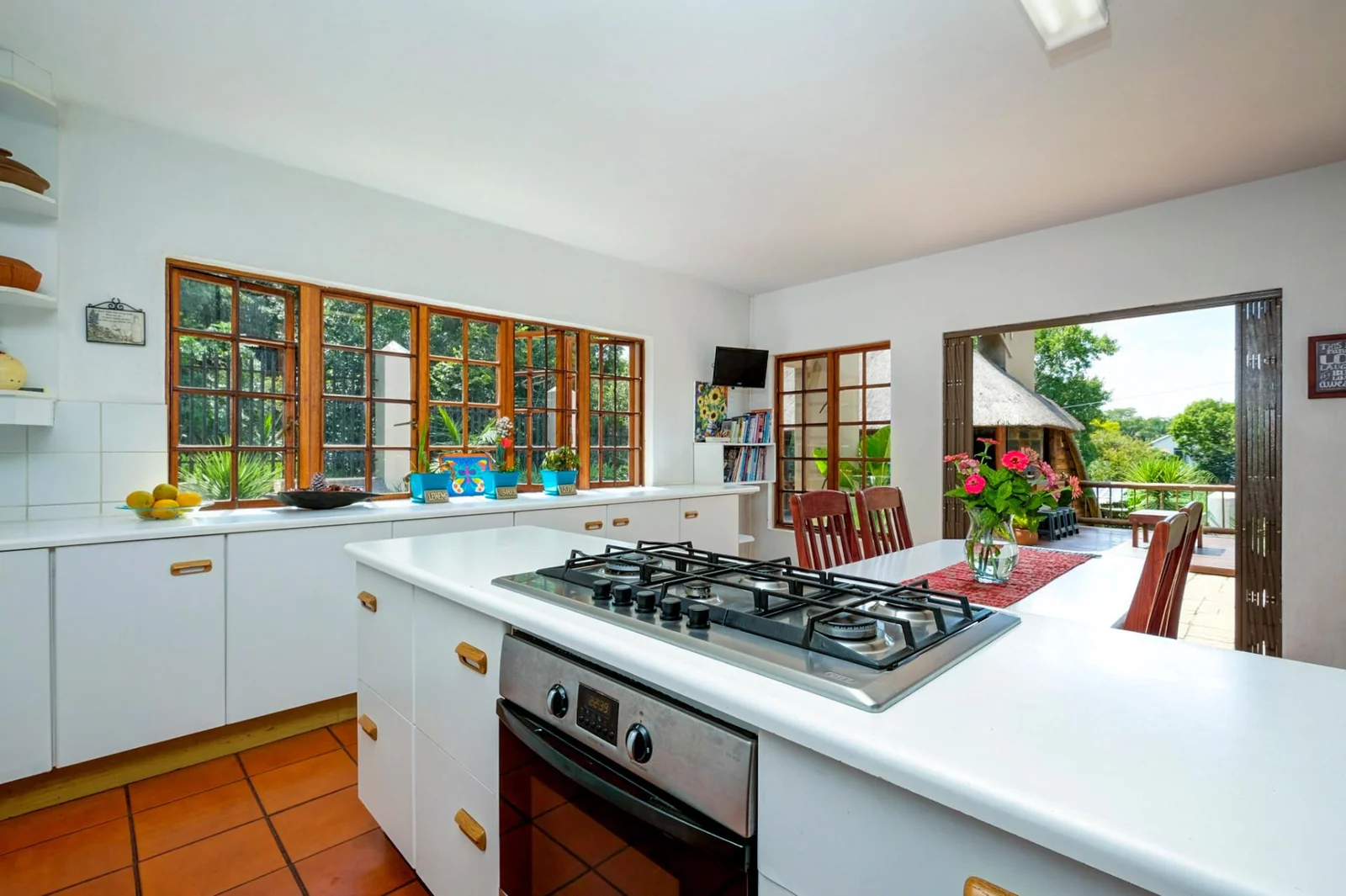 5 BEDROOM HOUSE IN RANDPARK RIDGE