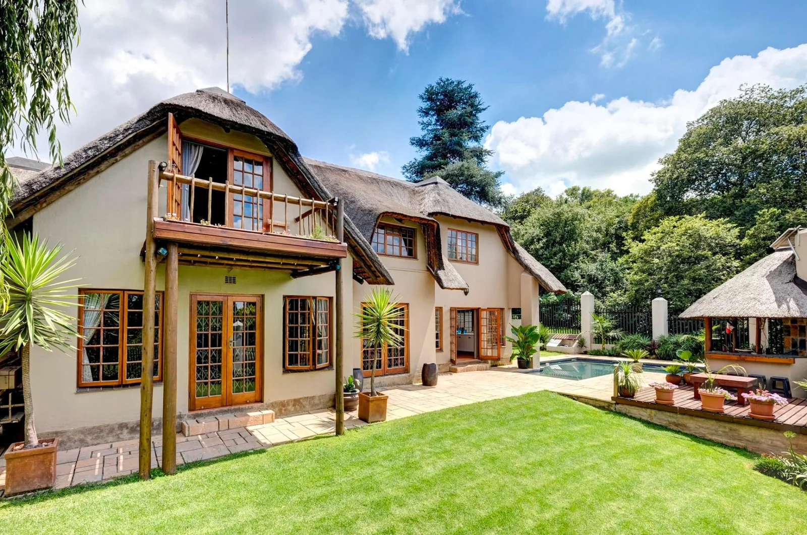 5 BEDROOM HOUSE IN RANDPARK RIDGE