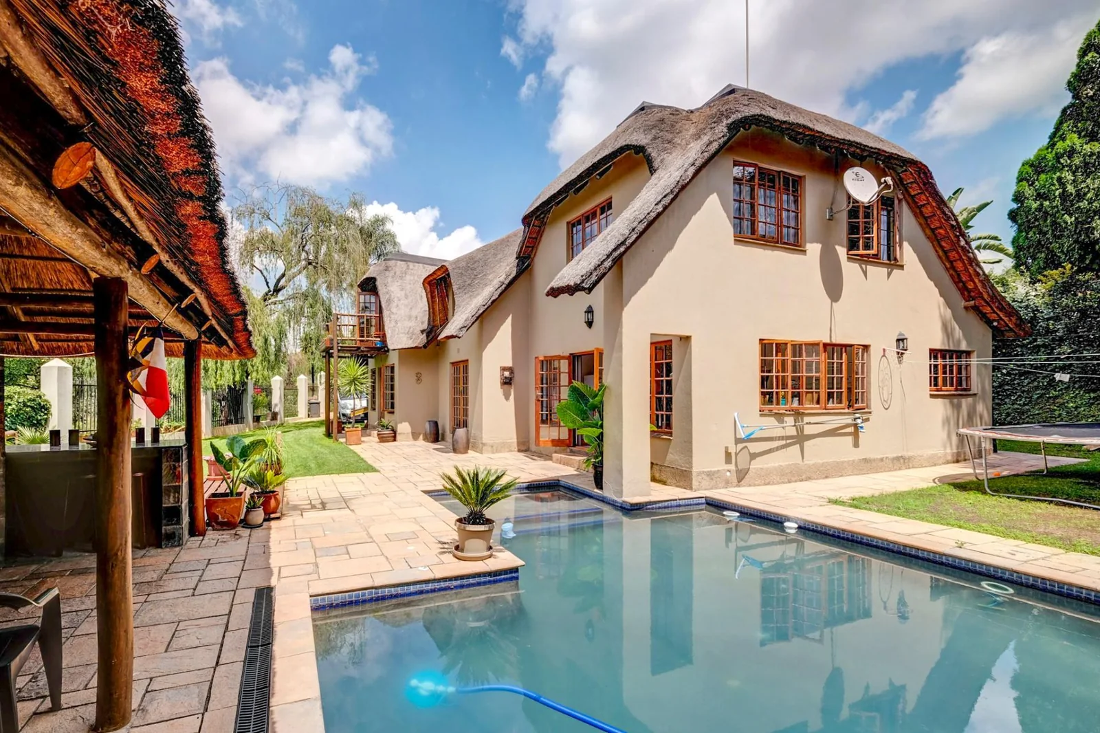 5 BEDROOM HOUSE IN RANDPARK RIDGE
