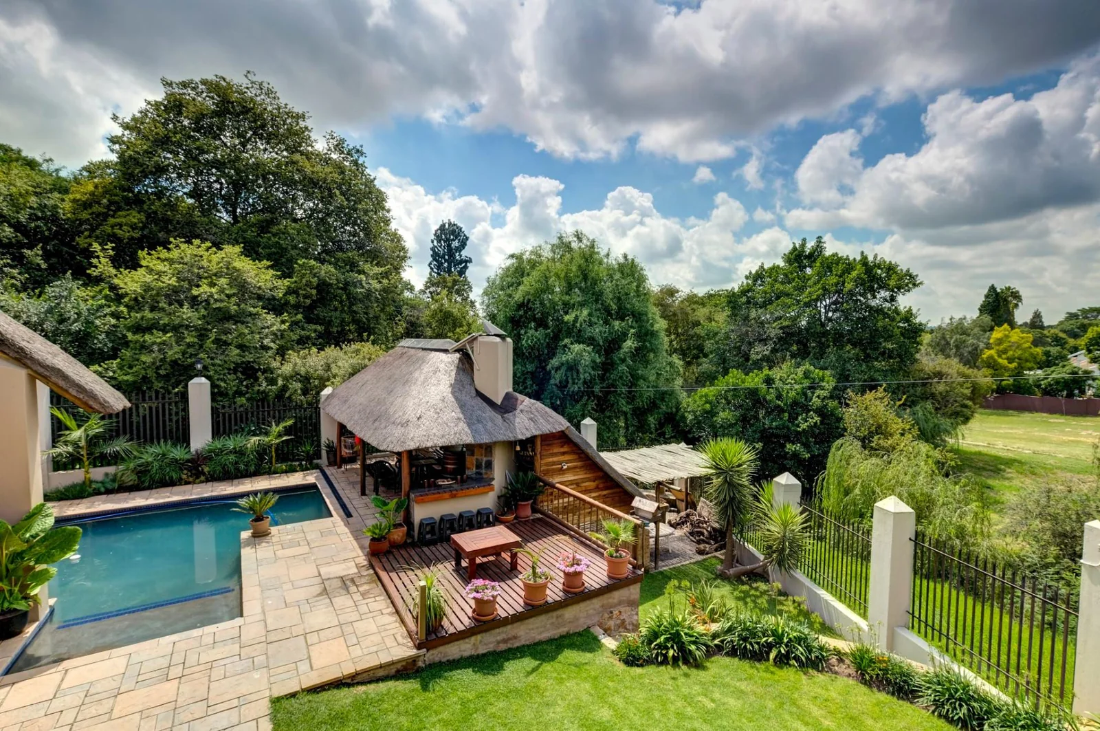 5 BEDROOM HOUSE IN RANDPARK RIDGE