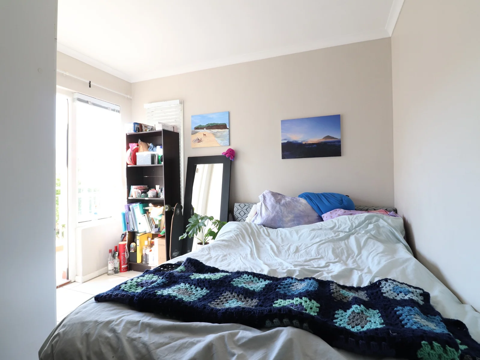 4 Bedroom semi furnished apartment in Bergzicht Plaza to rent 1 December 2026 - R34 100.00