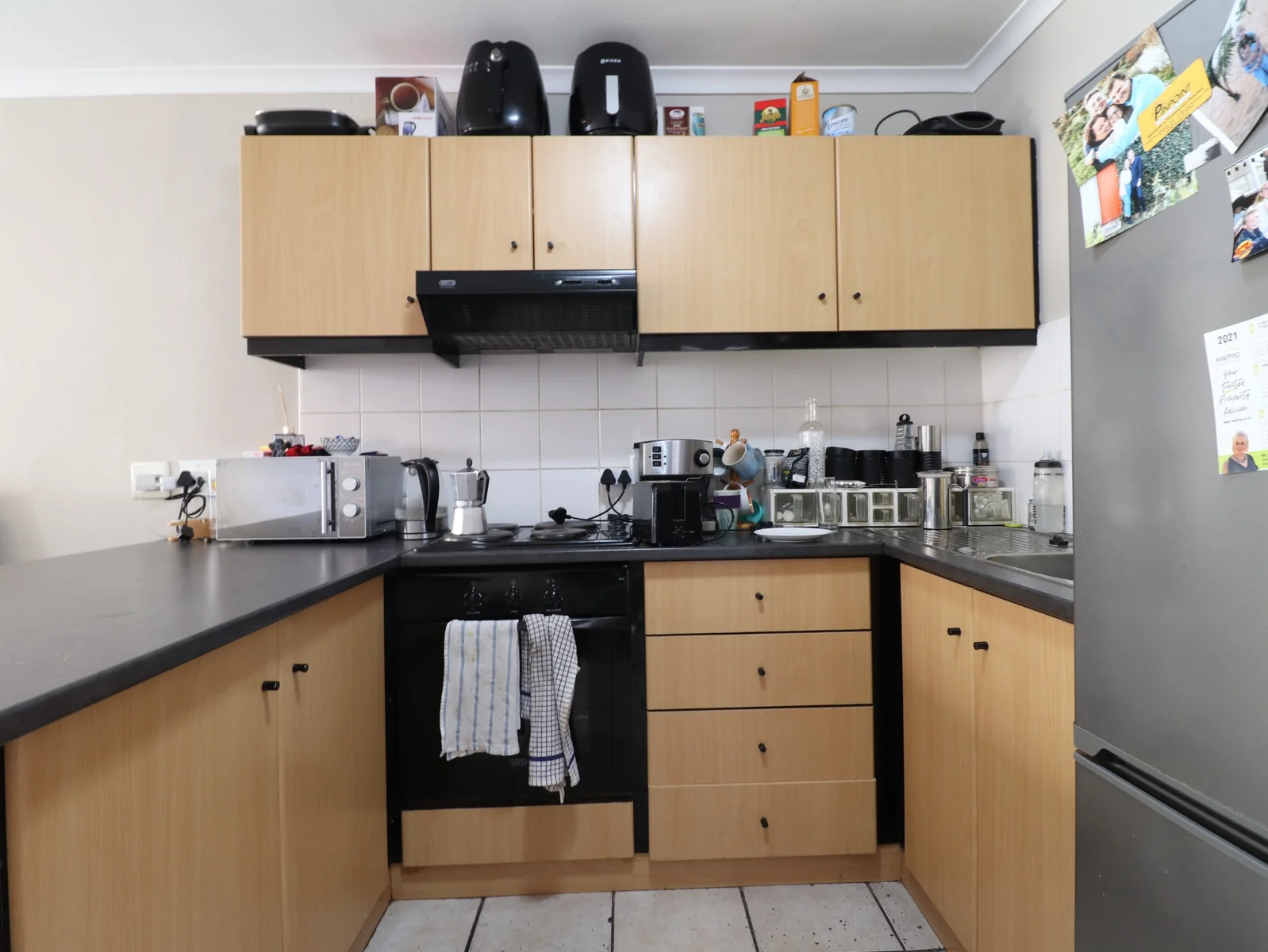 4 Bedroom semi furnished apartment in Bergzicht Plaza to rent 1 December 2026 - R34 100.00