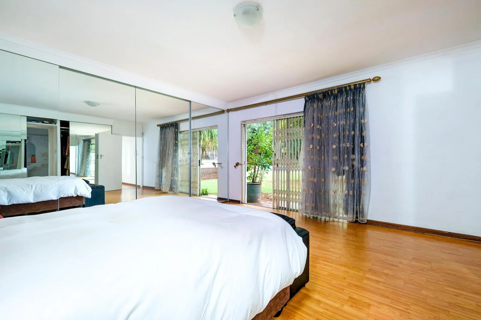 4 BEDROOM HOUSE FOR SALE IN FLORIDA PARK