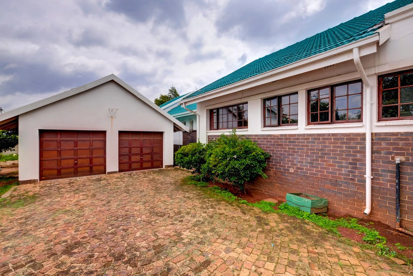 4 BEDROOM HOUSE FOR SALE IN FLORIDA PARK