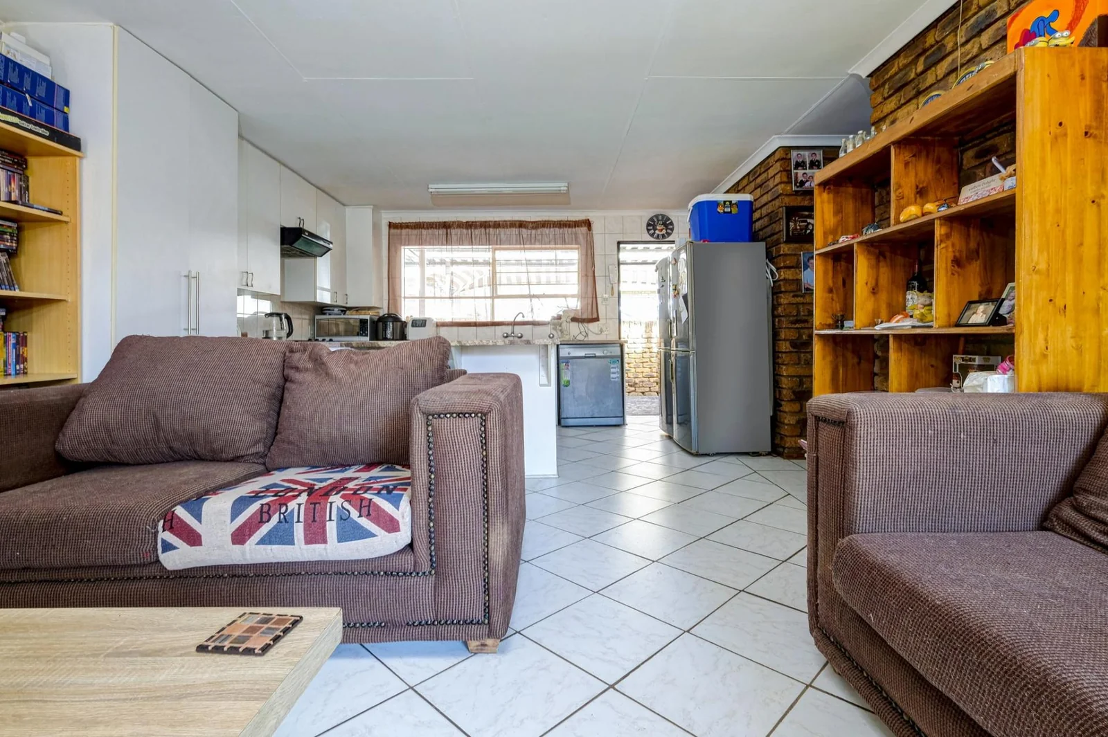 3 BEDROOM SIMPLEX IN MINDALORE