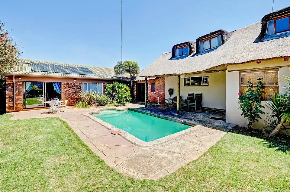 DISCOVERY - 4 BEDROOMS WITH FLATLET