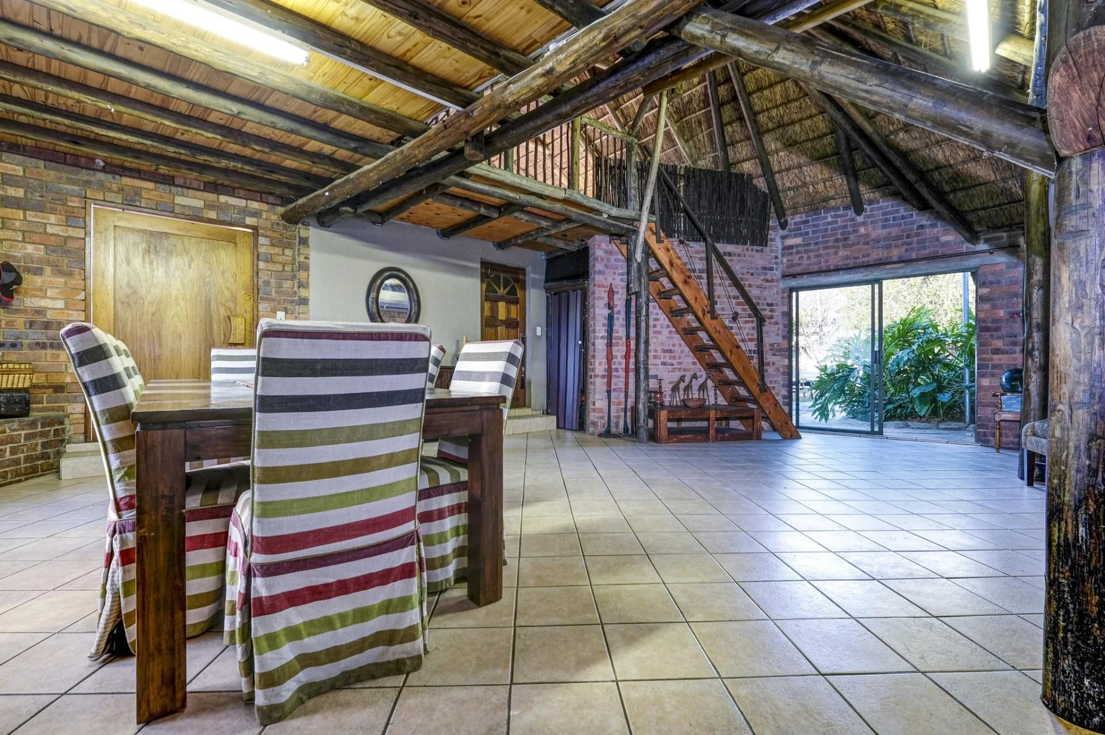 DISCOVERY - 4 BEDROOMS WITH FLATLET