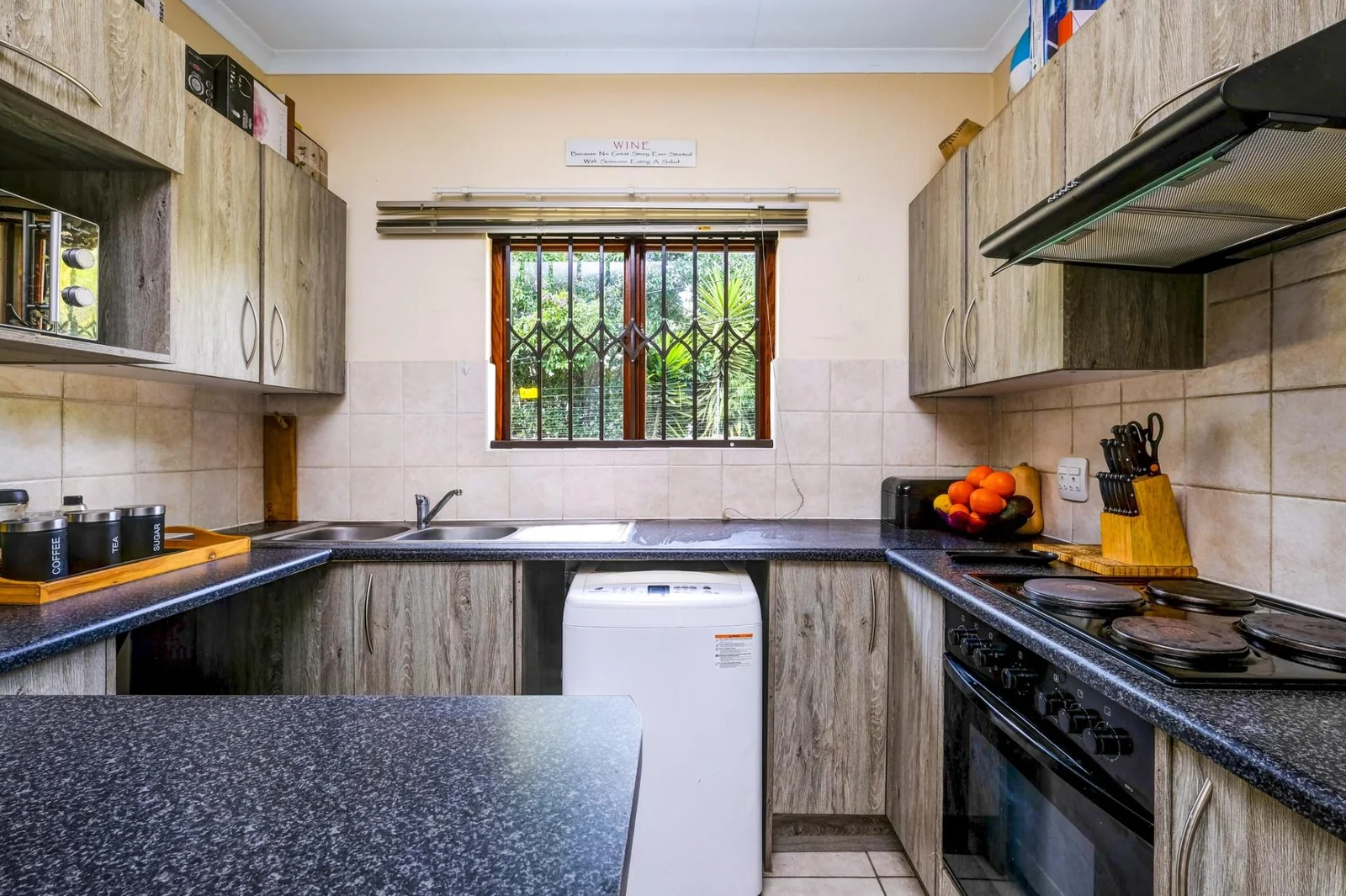 2 BEDROOM SIMPLEX FOR SALE IN RANDPARK RIDGE