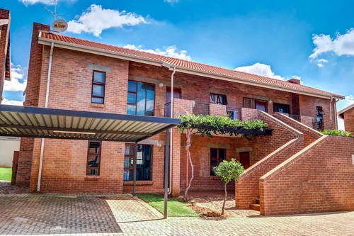 1302 Van Bergen, Willowbrook, Roodepoort